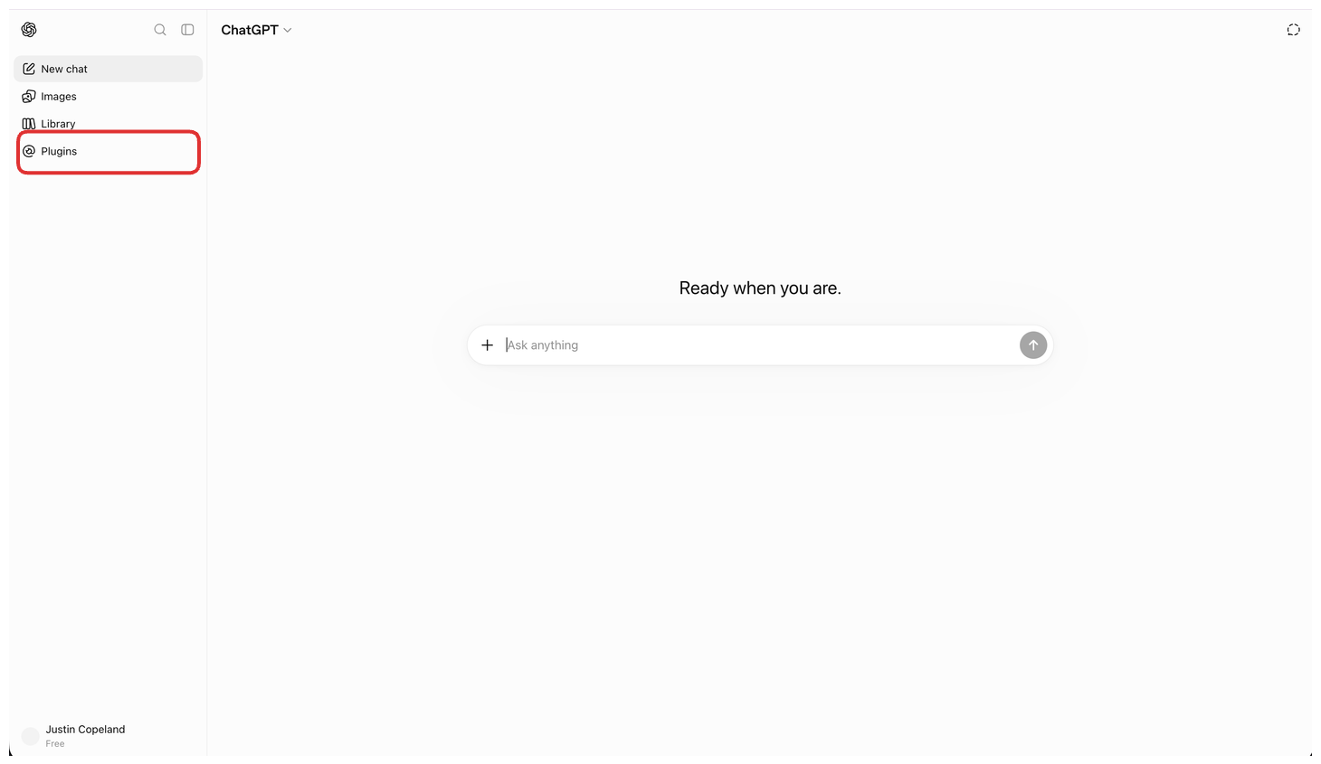 แถบด้านข้างของ ChatGPT ที่ไฮไลต์ Plugins